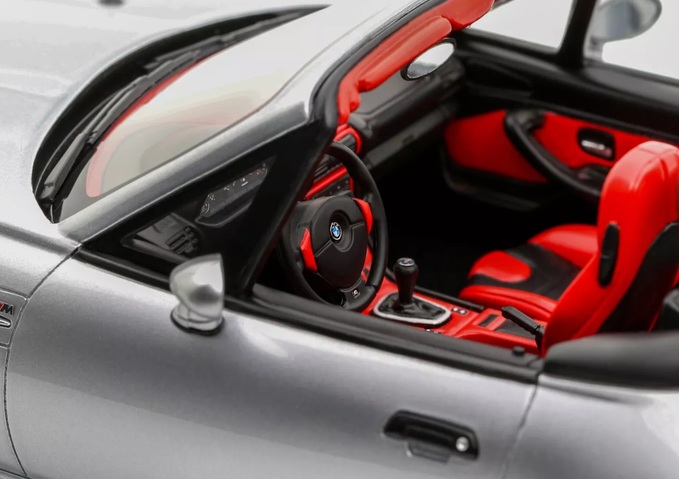 BMW Z3 M Roadster 1999 Titan Silver 1:18 OttOmobile