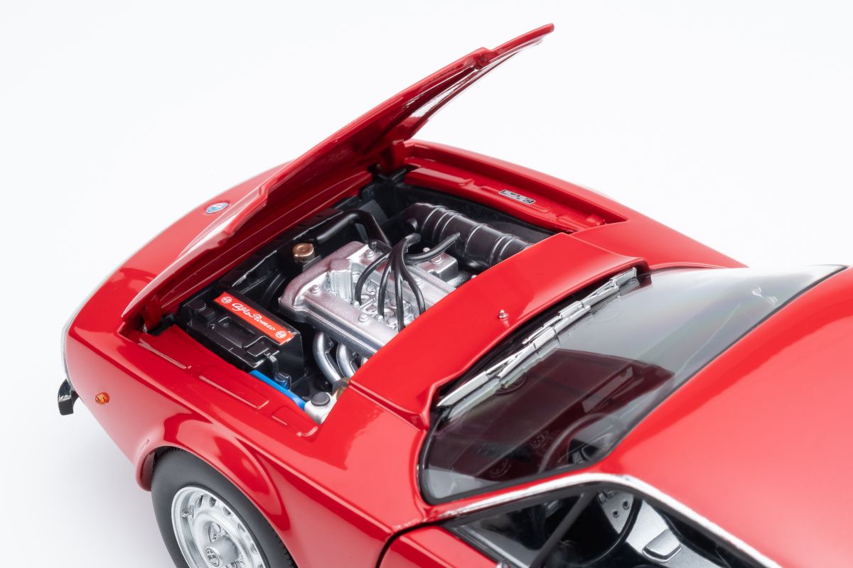 Alfa Romeo Junior Zagato 1969 rosso zagato 1:18 Norev
