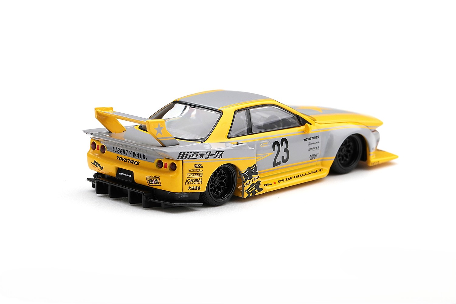 INOZETEK x Liberty Walk R32 Set 2026 Show Edition 1:64 Mini GT