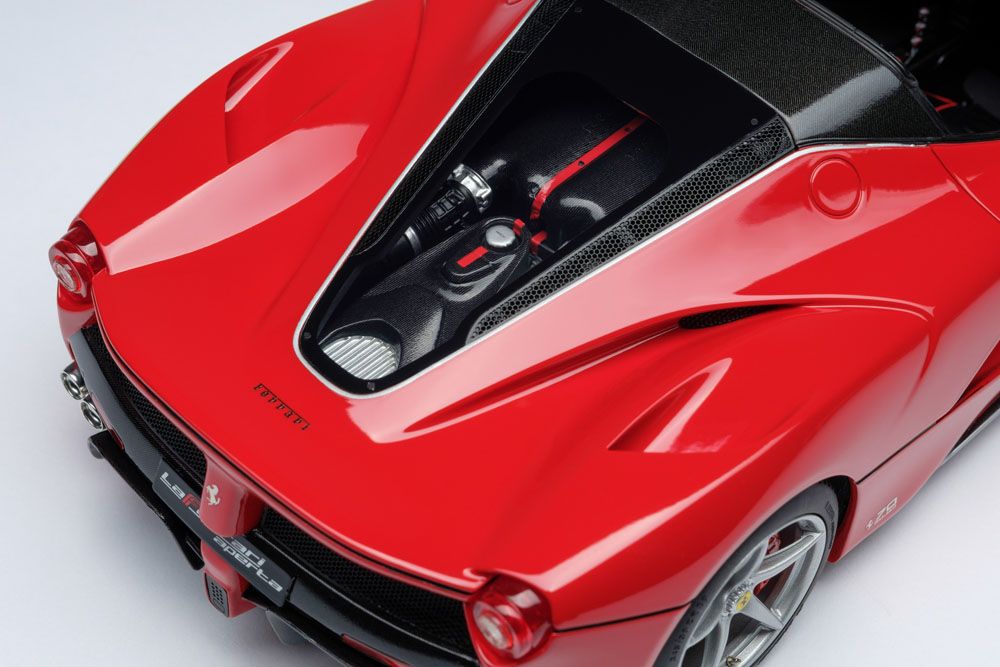 Ferrari LaFerrari Aperta red 1:18 Amalgam