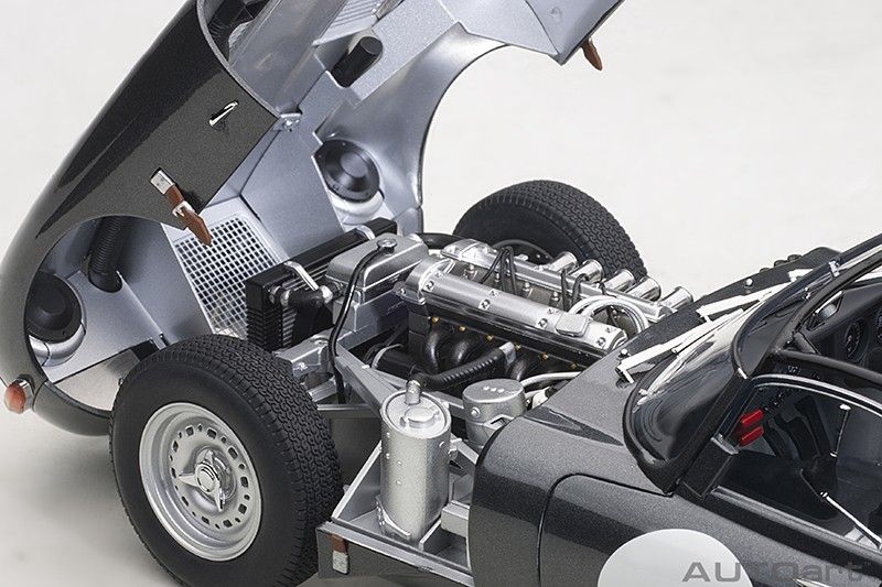 Jaguar E-Type Lightweight dark grey 1:18 AUTOart