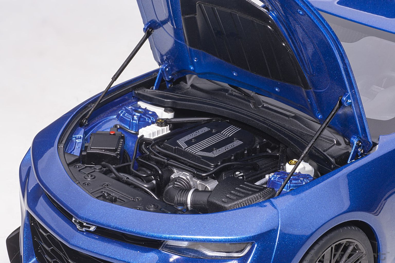 Chevrolet Camaro ZL1 2017 hyper blue metallic 1:18 AUTOart