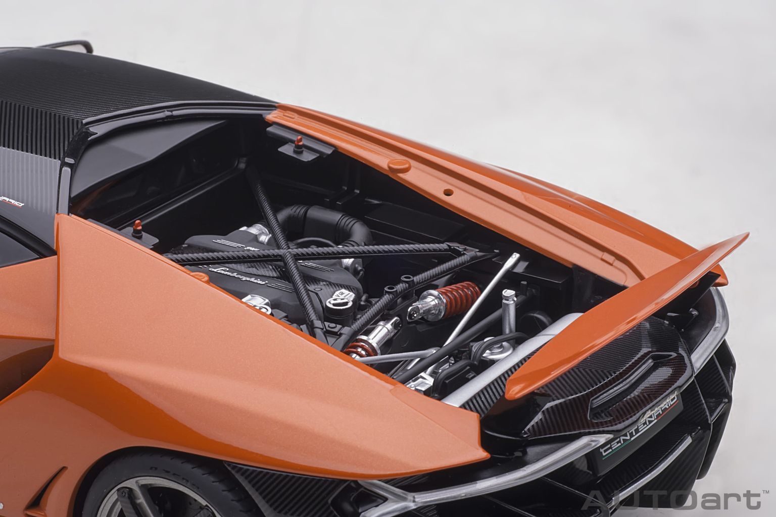 Lamborghini Centenario 2016 pearl orange 1:18 AUTOart