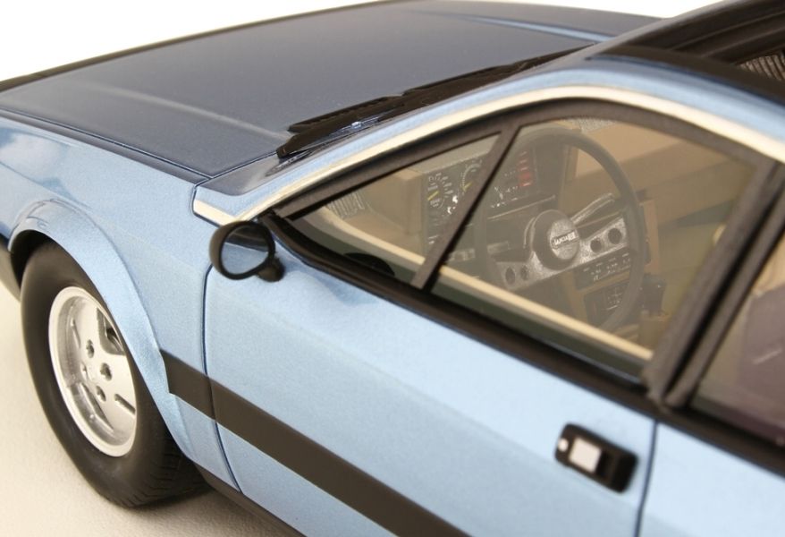 Lancia Scorpion 1976 green metallic 1:18 Laudoracing Model