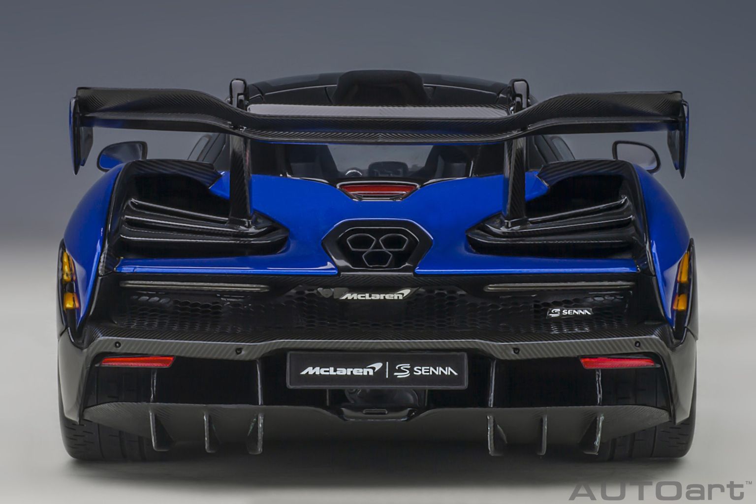 McLaren Senna 2018 trophy kyanos/blue 1:18 AUTOart