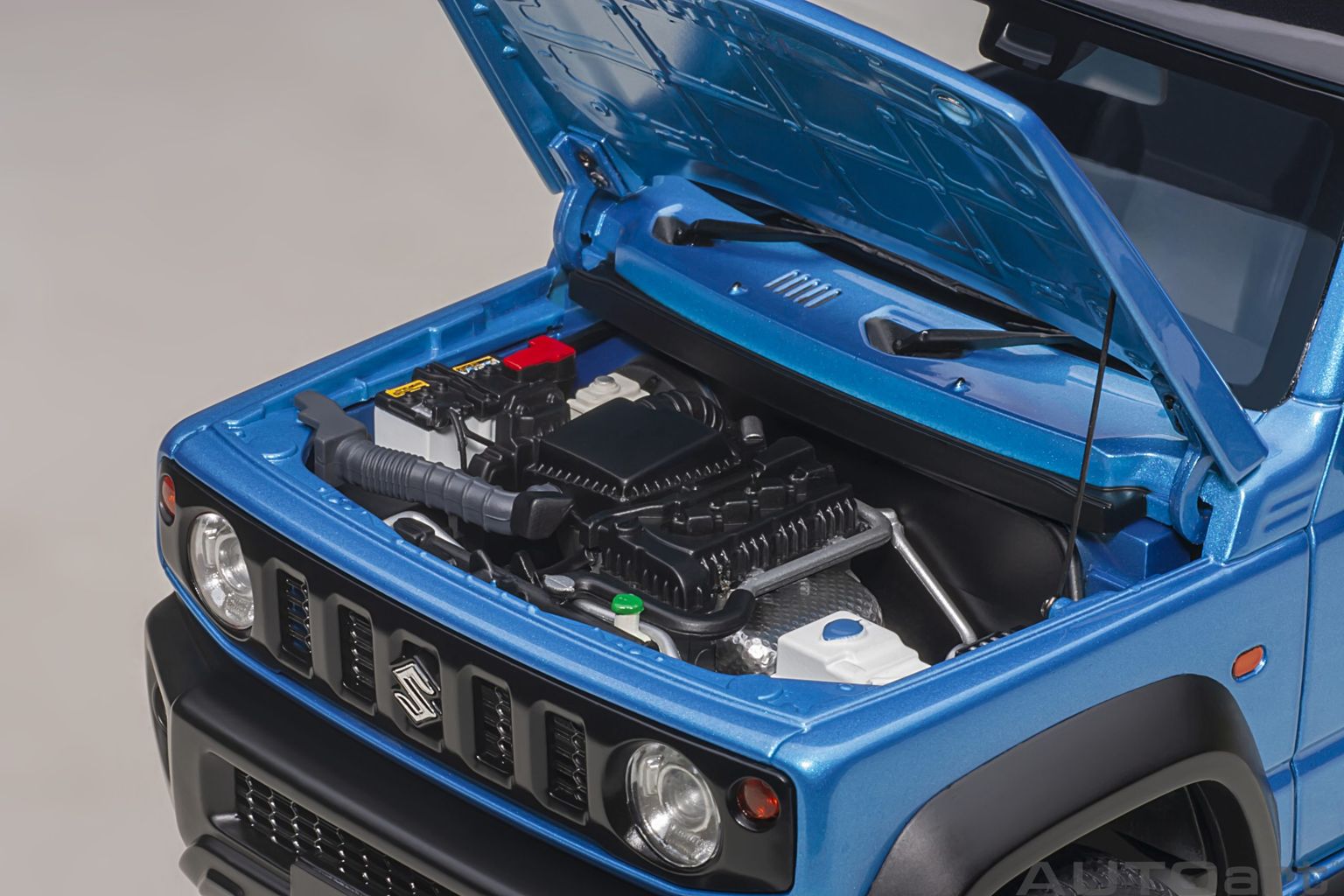 Suzuki Jimny SIERRA 2018 brisk blue metallic/black roof 1:18 AUTOart