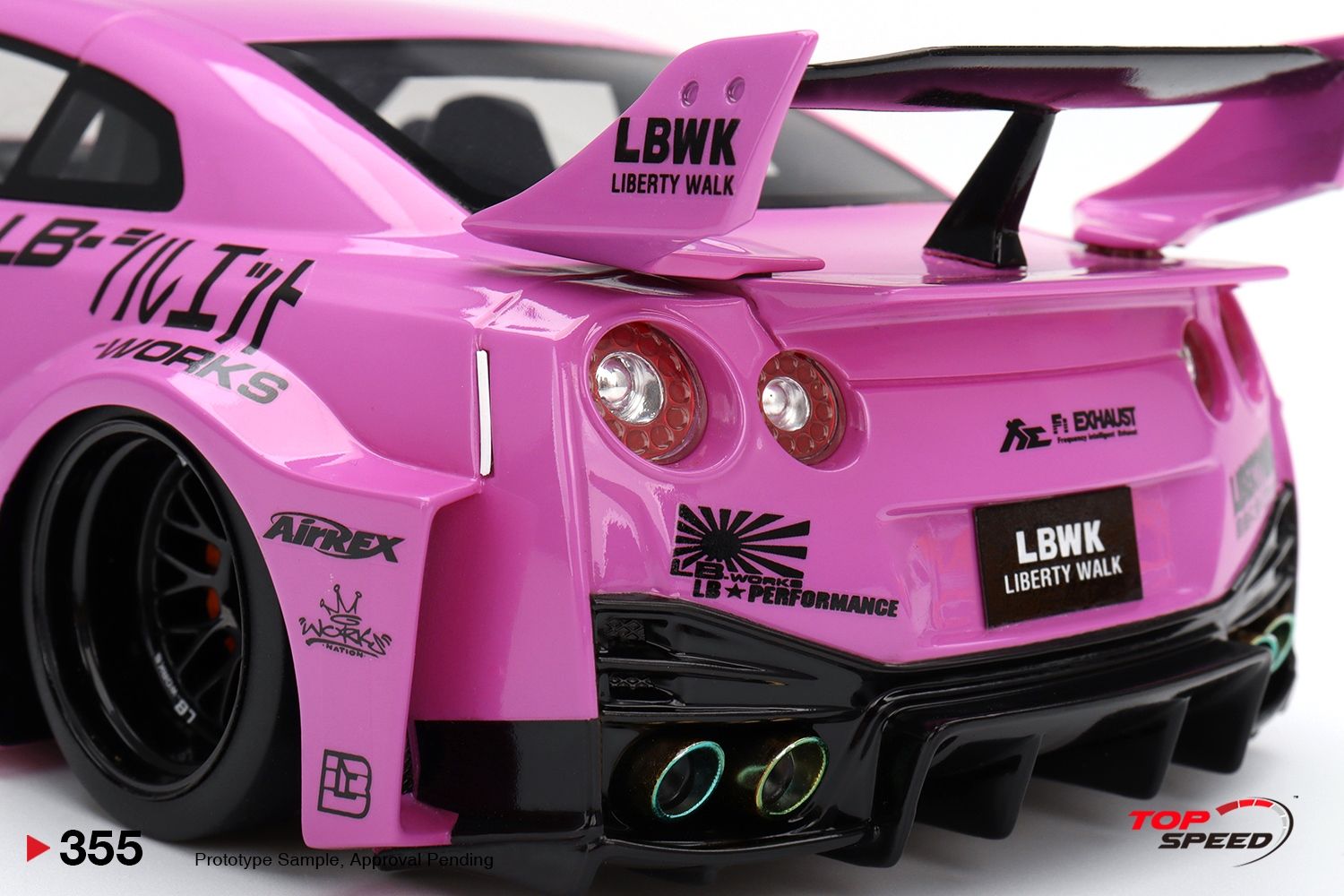 LB-Silhouette Works GT Nissan 35GT-RR Ver.1 *Class* 1:18 TopSpeed Models