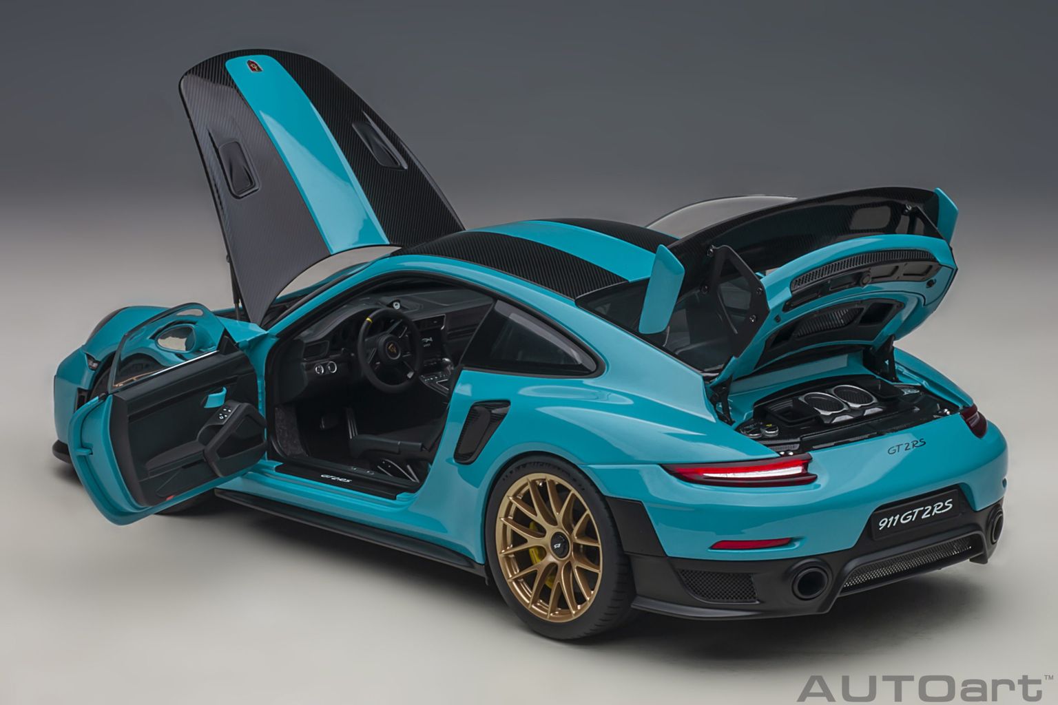 Porsche 911 GT2RS 2017 Weissach Package Miami blue 1:18 AUTOart