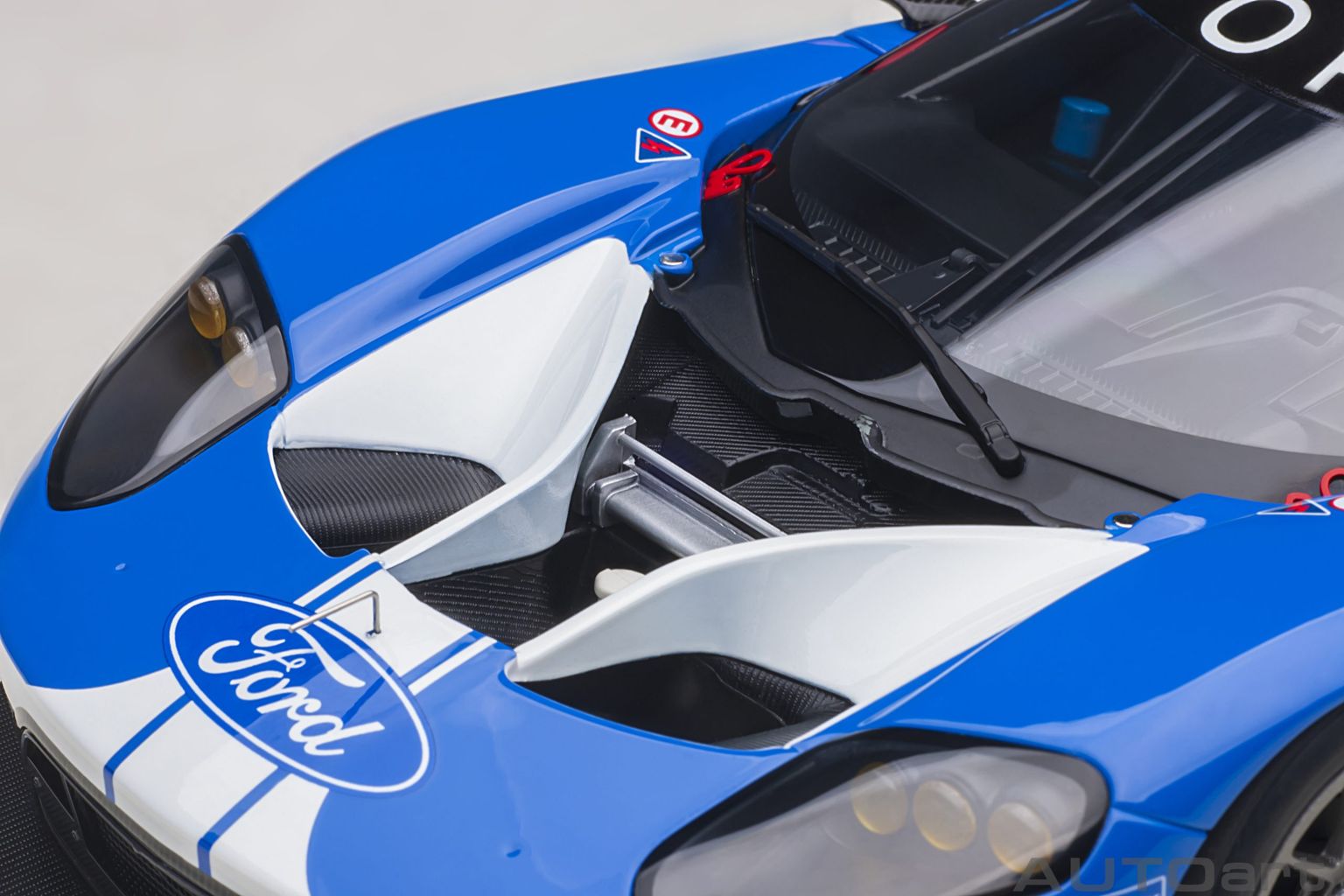 Ford GT Ecoboost 3.5l Turbo V6 #68 Bourdais/Hand/Muller Team Ford Chip Ganassi USA 24H Le Mans 2019 1:18 AUTOart
