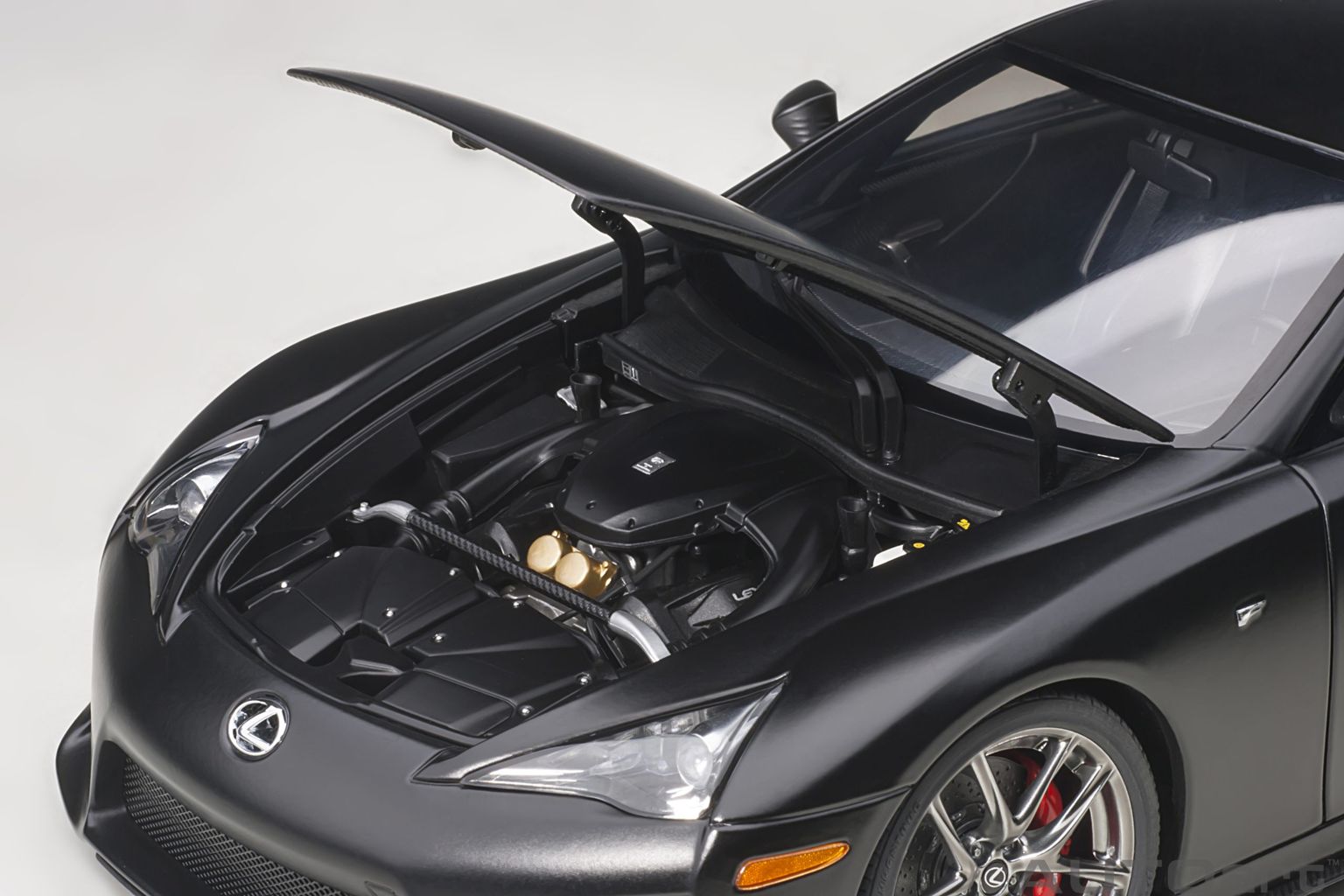 Lexus LFA 2010 matt black 1:18 AUTOart