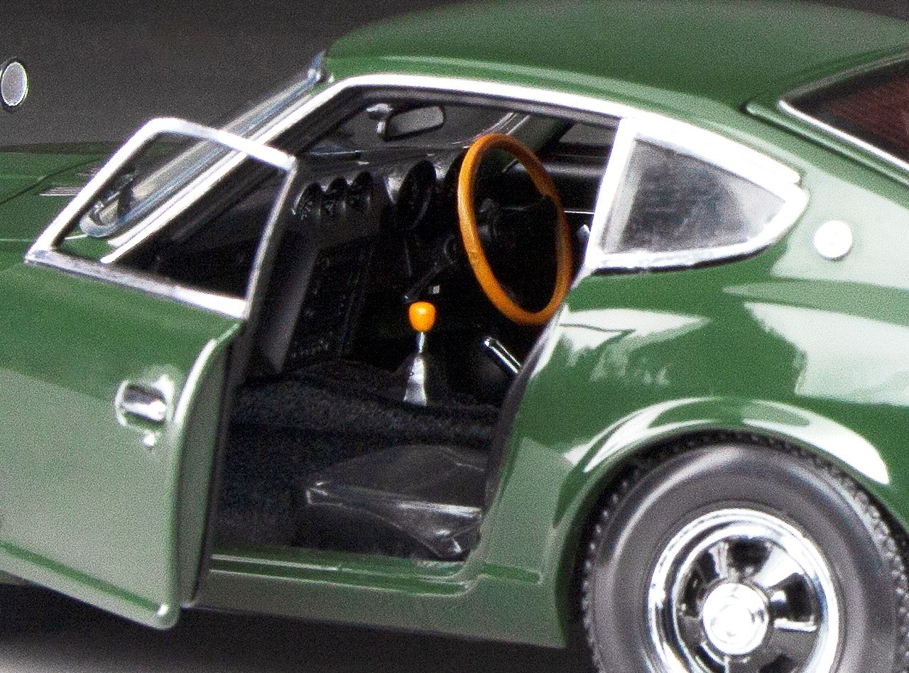 Datsun 240 Z Coupe 1972 green 1:18 Sun Star