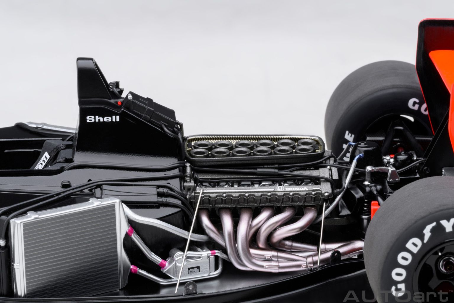 McLaren Honda MP4/6 #1 A.Senna Japanese GP 1991 with McLaren Logo 1:18 AUTOart