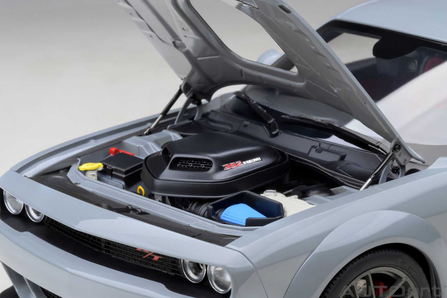 Dodge Challenger R/T Scat Pack Shaker Widebody 2022 smoke show 1:18 AUTOart 