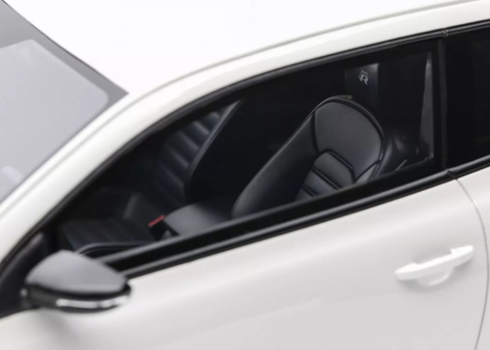 Volkswagen Scirocco 3 R Phase 1 2008 Candy White LB9A 1:18 OttOmobile