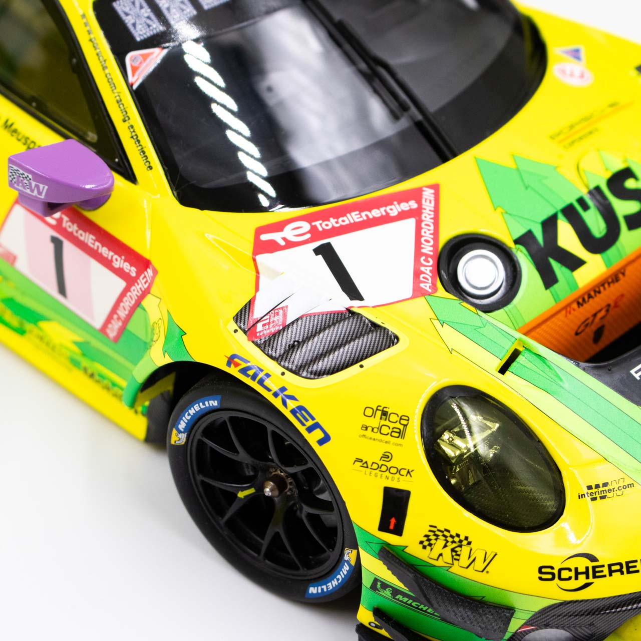 Porsche 911 GT3 R Team Manthey Racing #1 24H Rennen Nürgurgring 2022 Collector Edition 1:18 Minichamps 