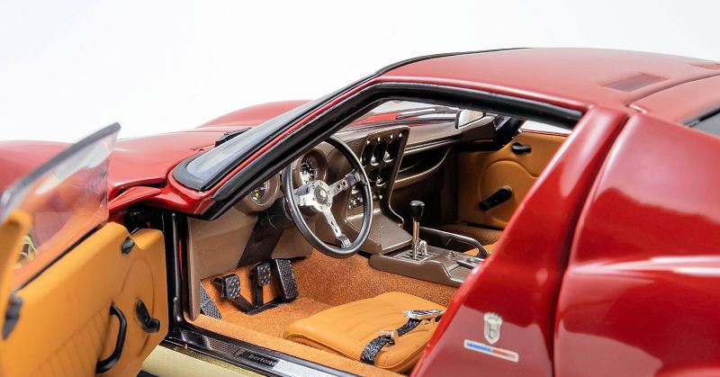 Lamborghini Miura P400 1968 red/gold 1:18 Kyosho