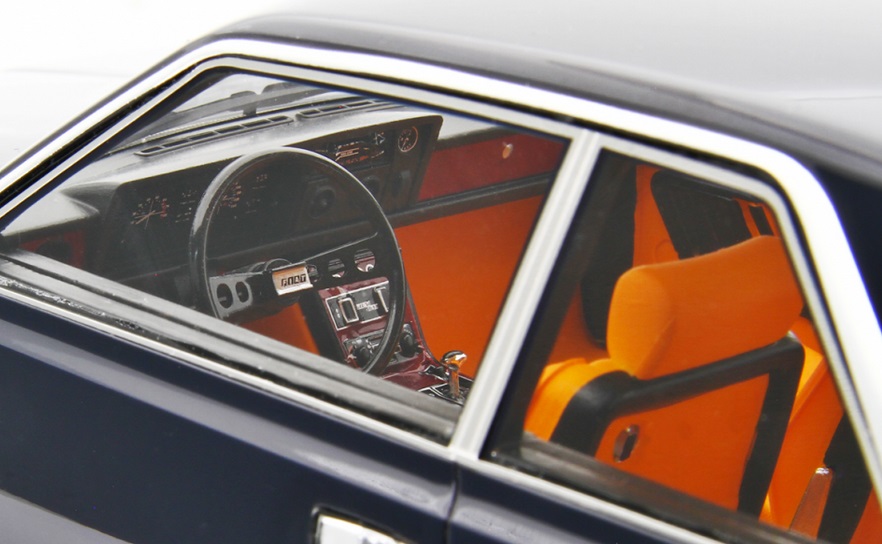 Fiat 130 Coupe 1971 blu scuro 1:18 Laudoracing Model