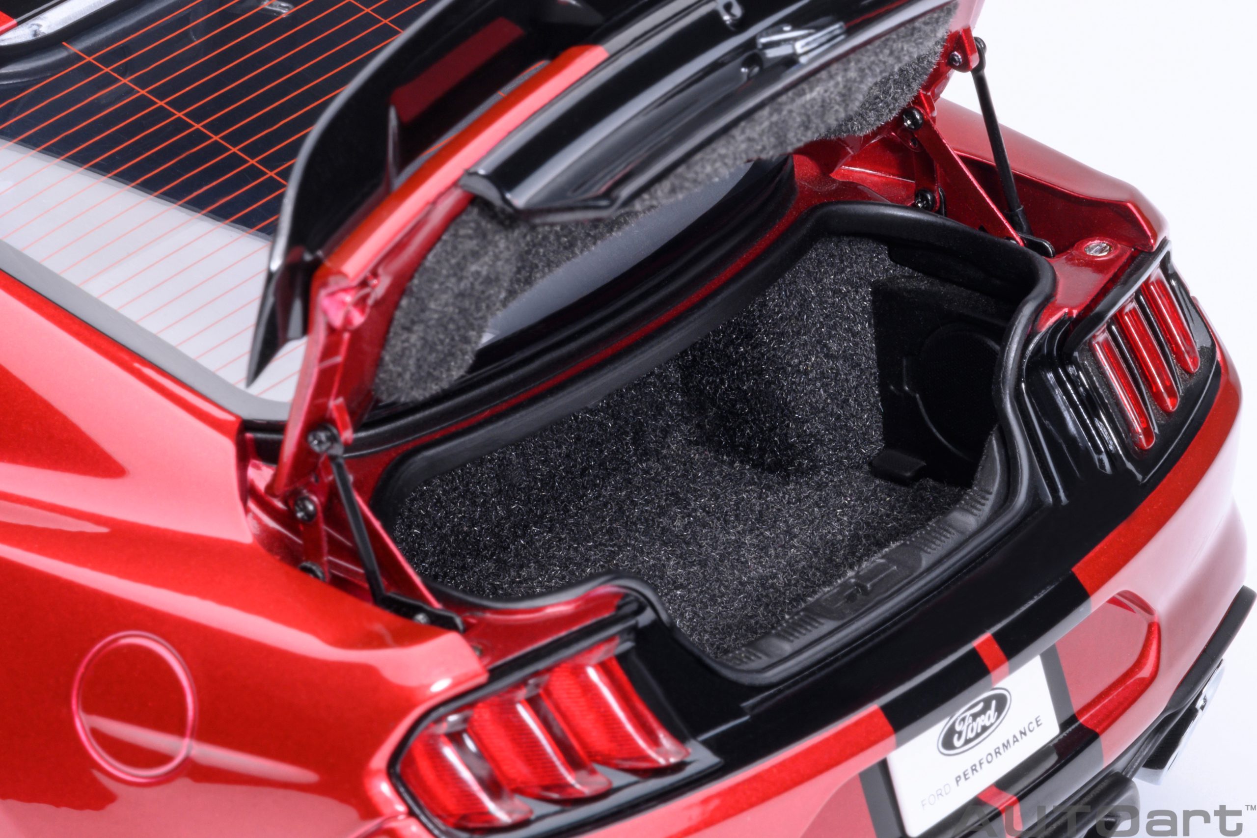 Ford Mustang Shelby GT500 Coupe 2023 rapid red 1:18 AUTOart