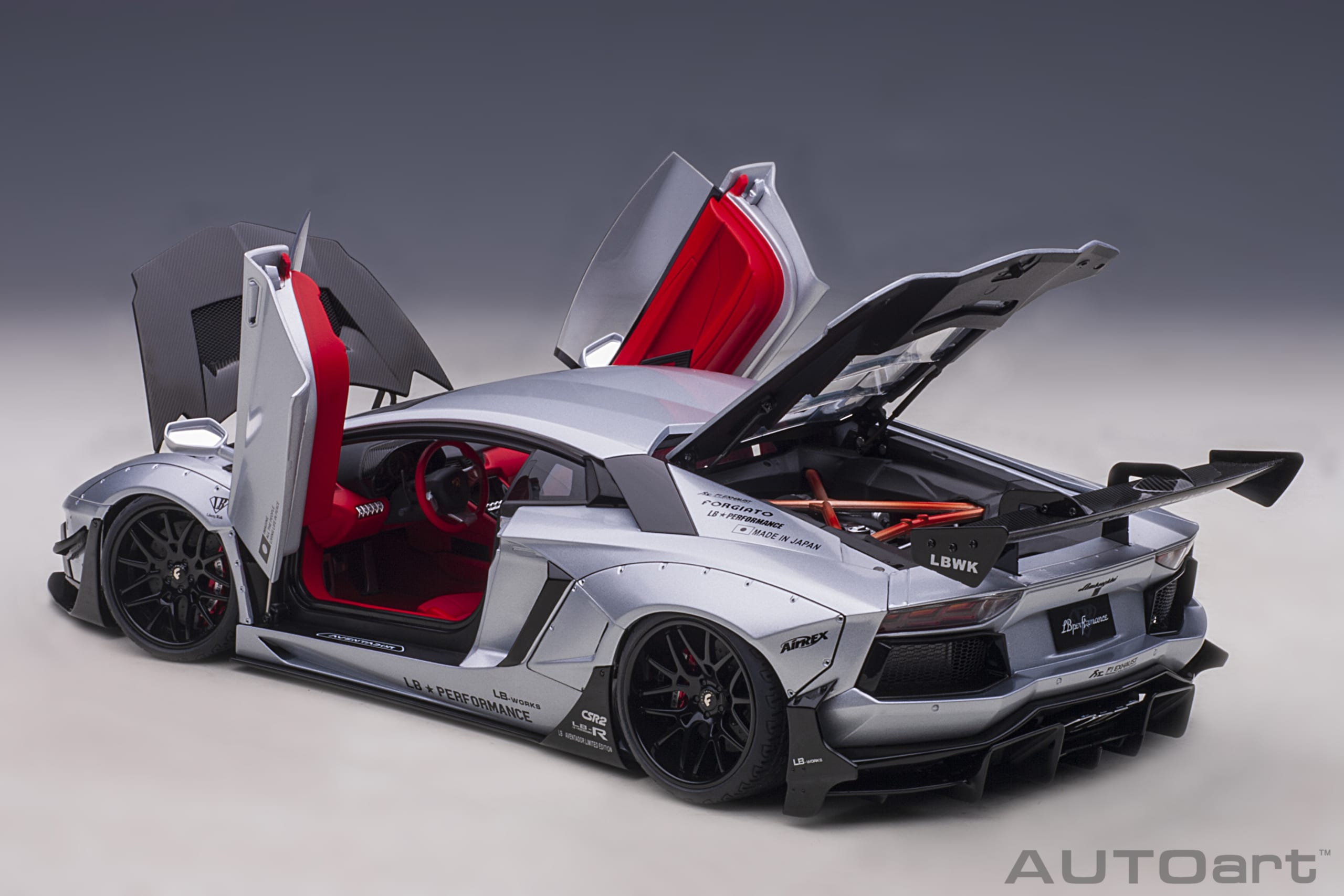 LB-Works Lamborghini Aventador Limited Edition matt silver metallic/carbon bonnet 1:18 AUTOart