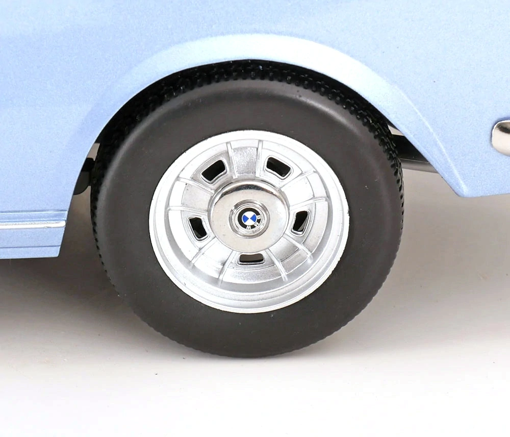 BMW 3.0 CSi E9 Coupe 1971 light blue metallic 1:12 KK Scale