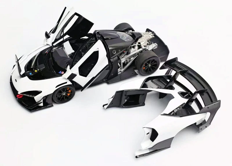 McLaren Senna GTR white 1:18 LCD Model