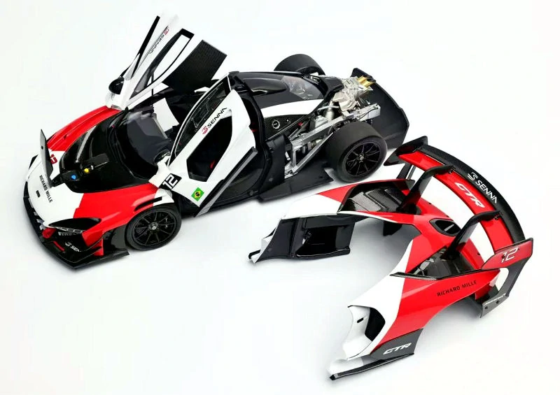 McLaren Senna GTR red/white 1:18 LCD Model