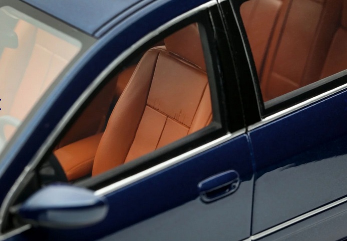 Peugeot 607 3.0 V6 Phase 2 2008 blue Montebello 1:18 OttOmobile