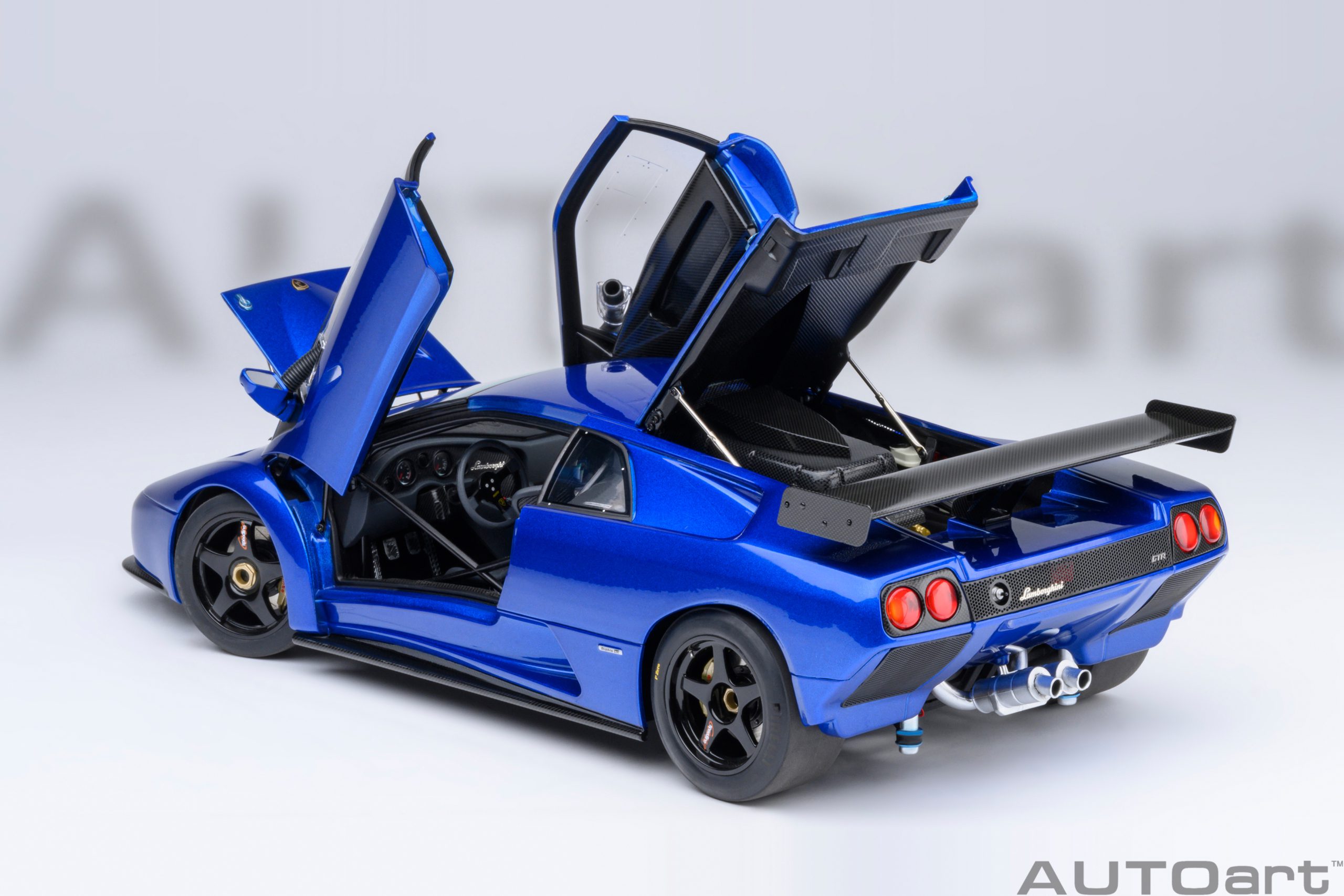 Lamborghini Diablo GT-R 1999 Monterey blue 1:18 AUTOart