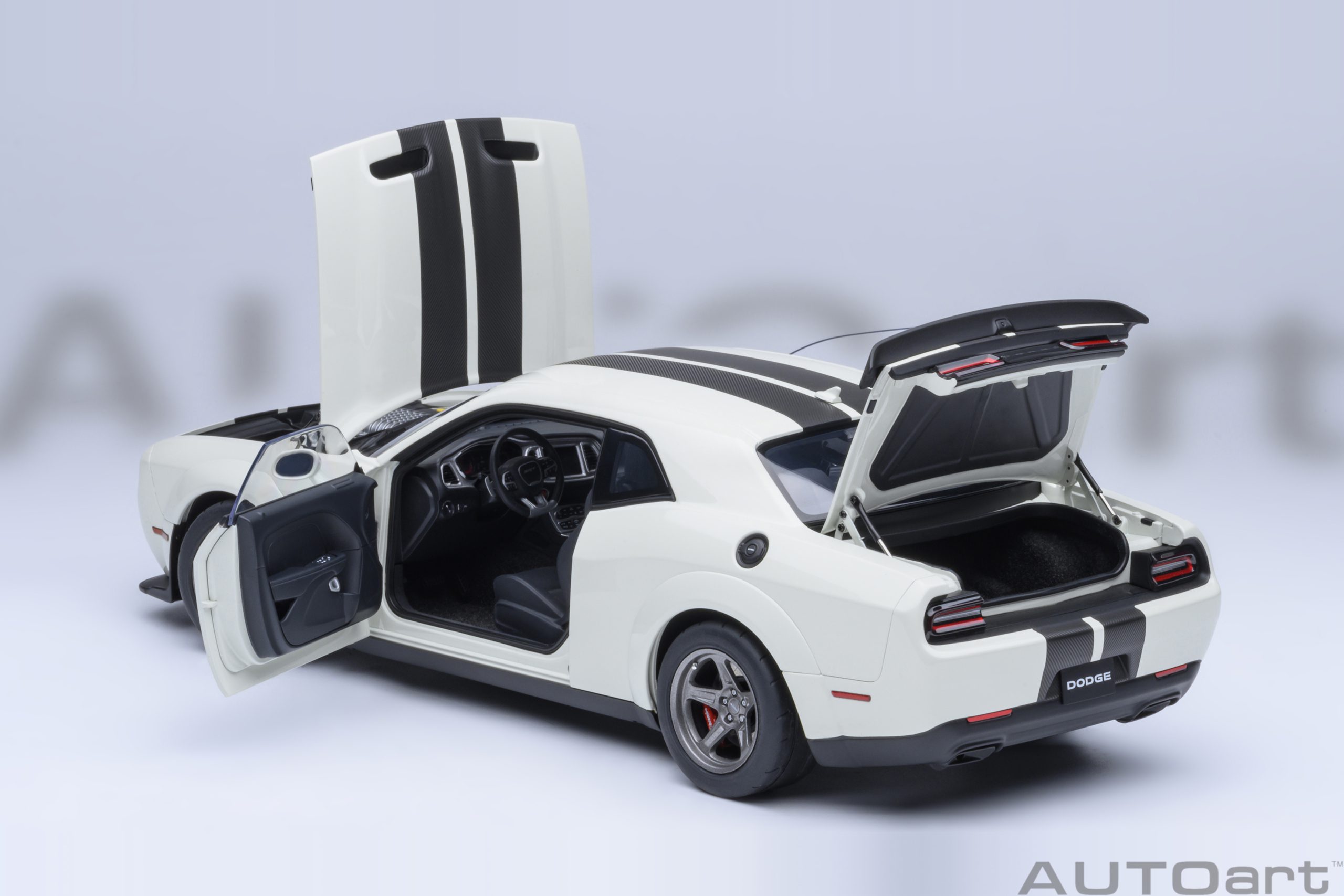 Dodge Challenger SRT Super Stock 2023 white 1:18 AUTOart