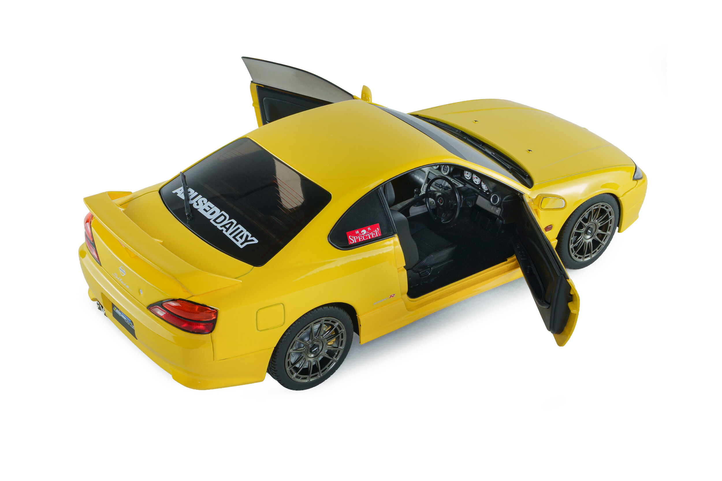 Nissan Silvia S15 Spec-R Aero 1999 lightning yellow 1:18 Solido