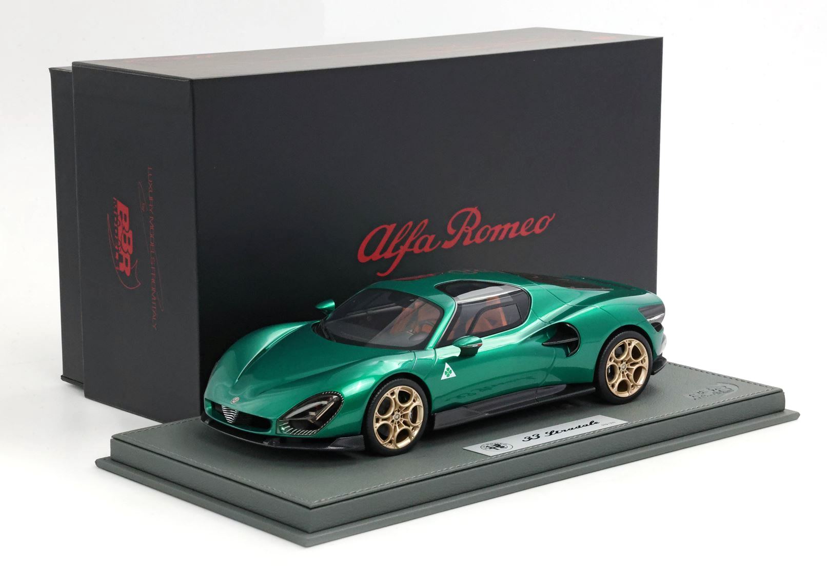 Alfa Romeo 33 Stradale Verde Montreal 1:18 B.B.R.