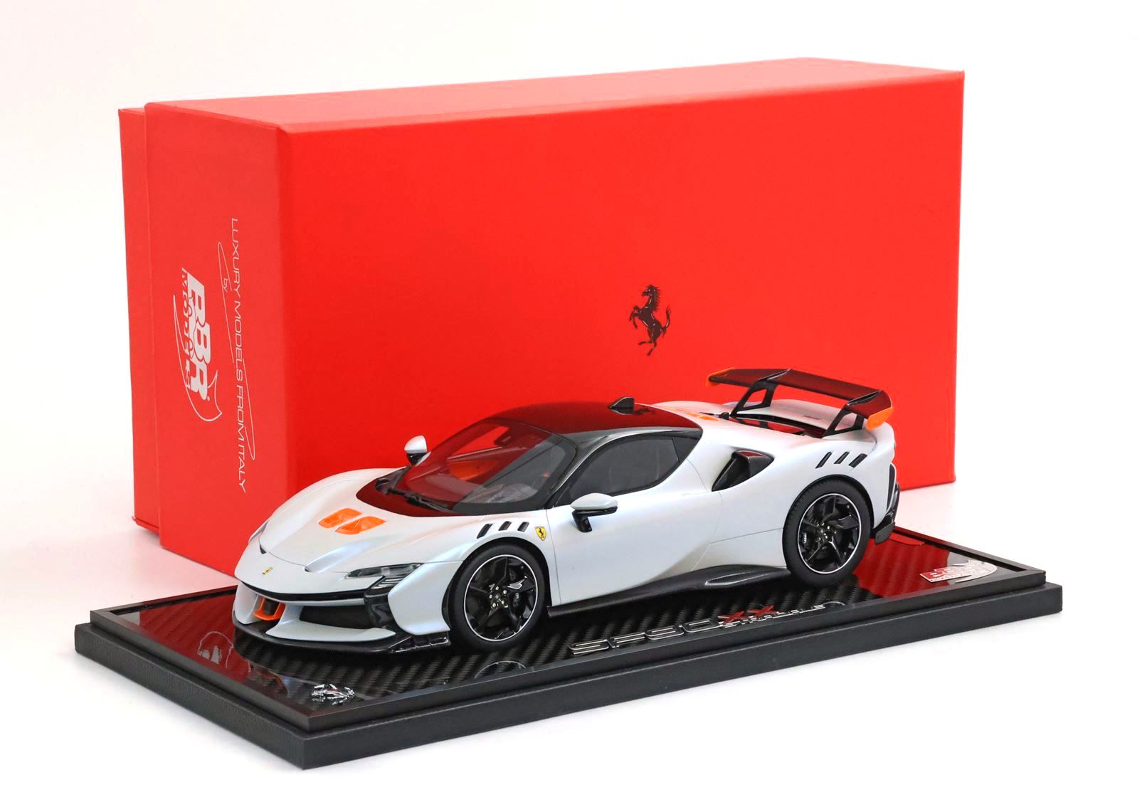 Ferrari SF90 XX Stradale Onda Marina and black roof 1:18 B.B.R. 