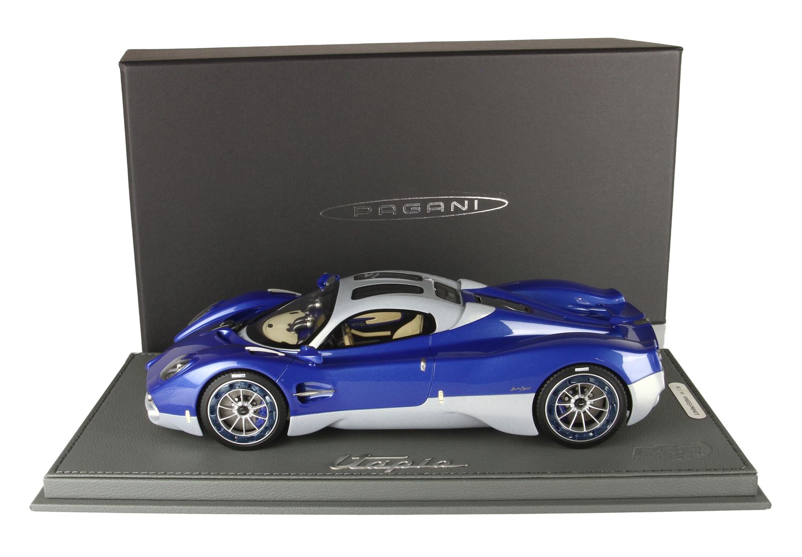 Pagani Utopia Blue Metallizzato 1:18 B.B.R. 