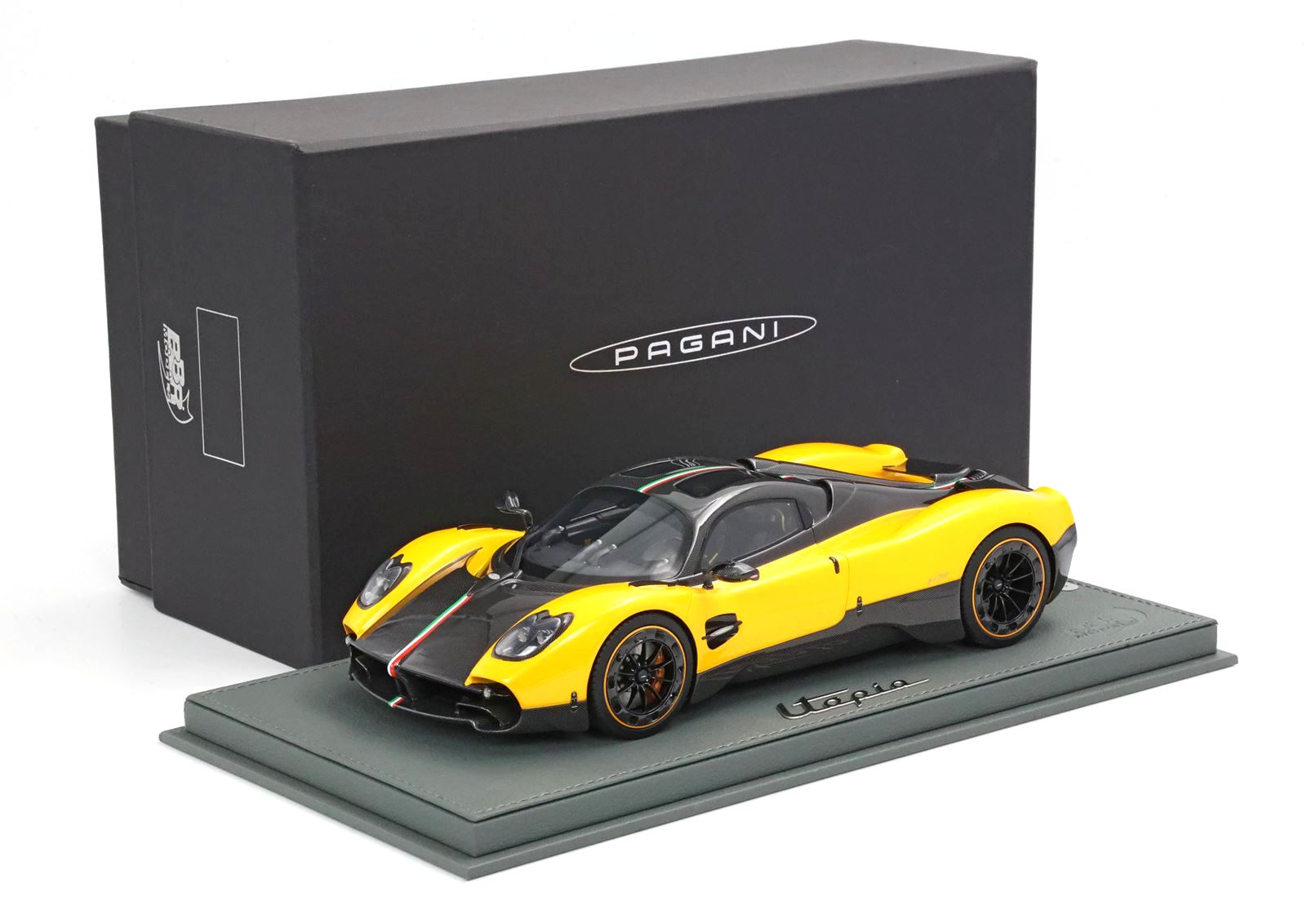 Pagani Utopia Giallo Ginevra 1:18 B.B.R.