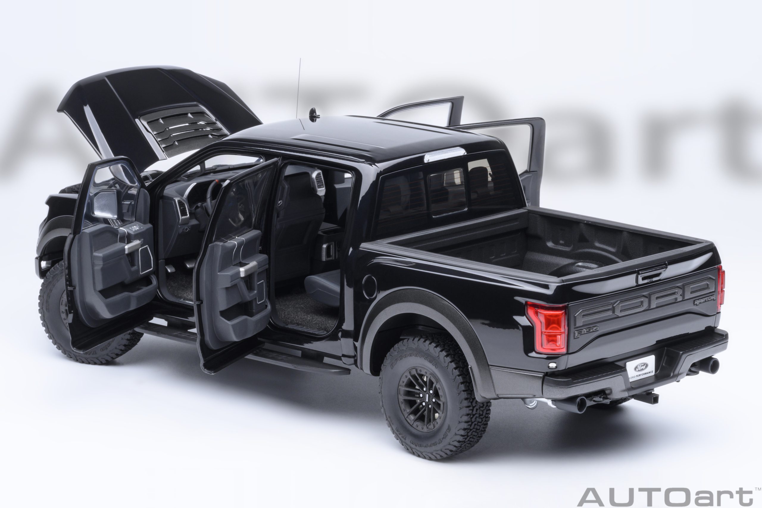 Ford F-150 Raptor Supercrew 2019 agate black 1:18 AUTOart