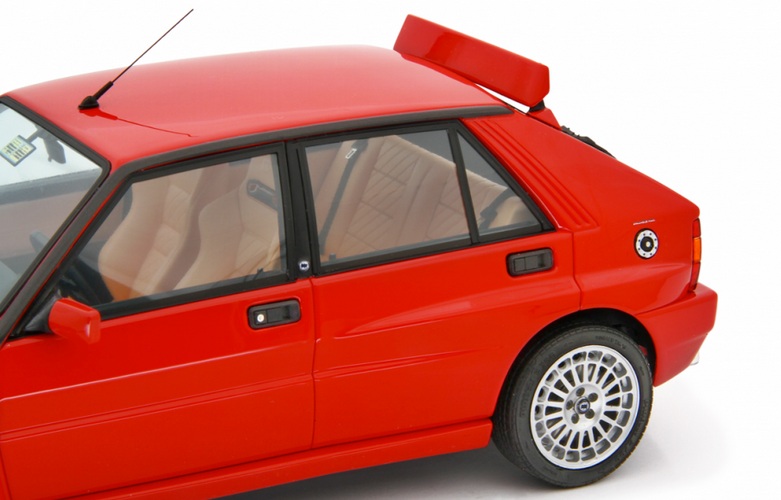 Lancia Delta HF Integrale EVO II 1992-94 red 1:18 Laudoracing Model