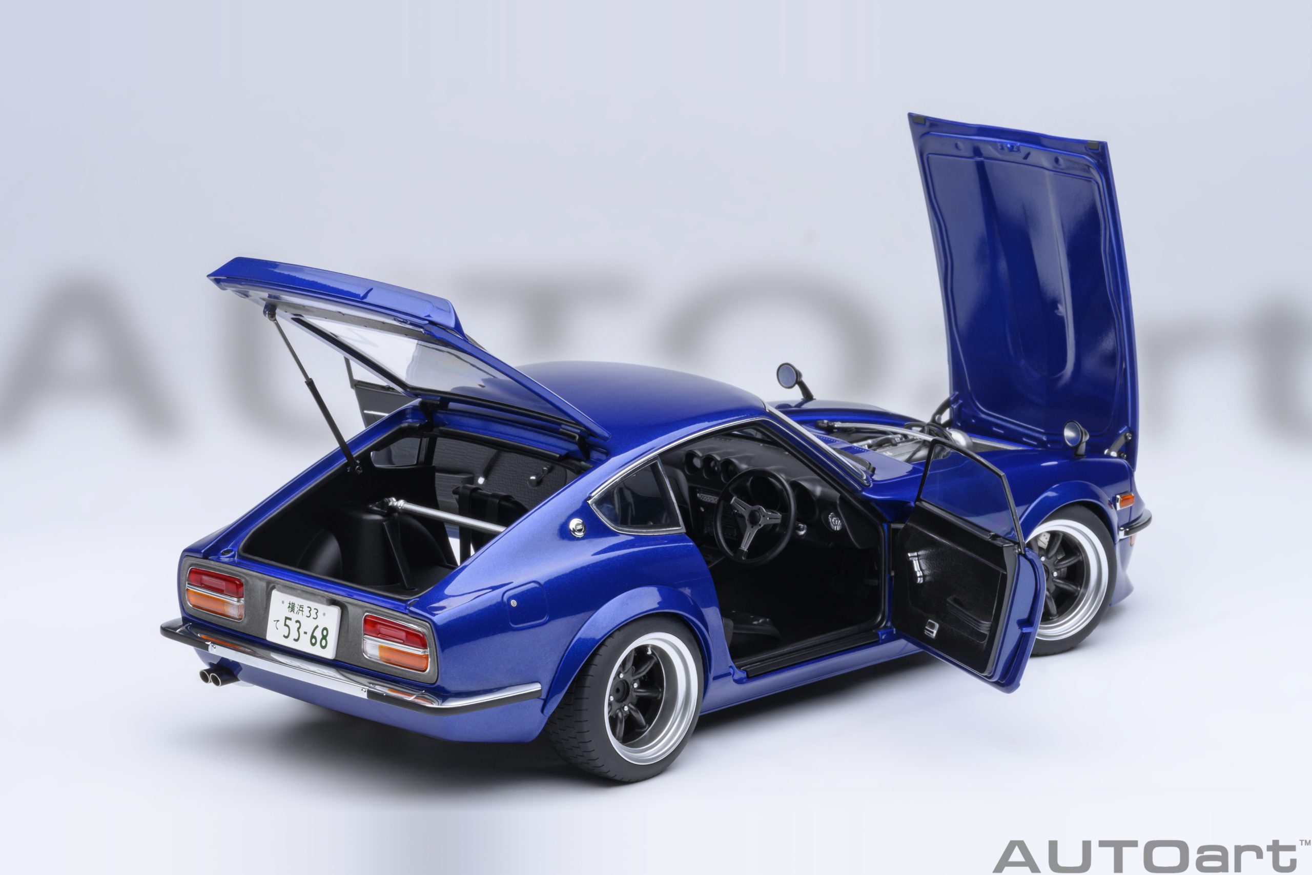 Nissan Fairlady Z (S30) Wangan Midnight “Akuma no Z” - Comic #1 Version 1:18 AUTOart