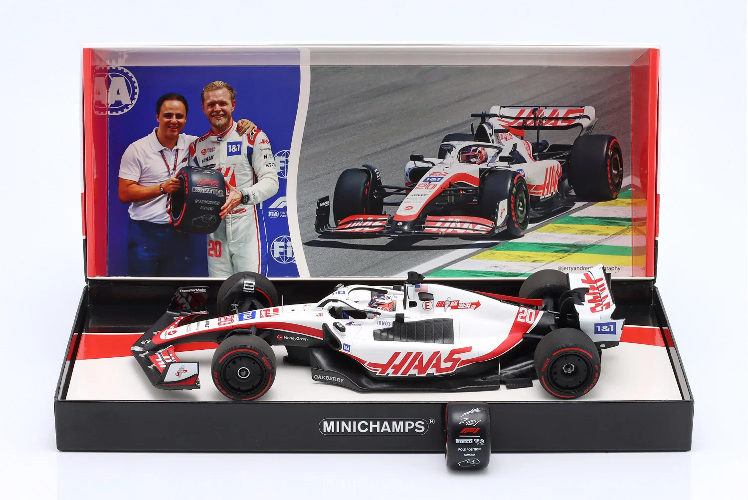 HAAS F1 Team VF-22 #20 K.Magnussen Pole Position Brazil GP 2022 1:18 Minichamps 