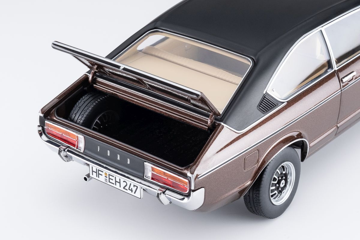 Ford Granada Coupe 2. Series 1975 Montana brown metallic 1:18 Touring Modelcars