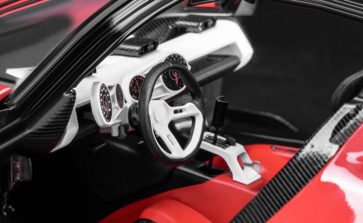 Nilu 27 V12 6.5L 1070hp 2024 red 1:18 Motorhelix