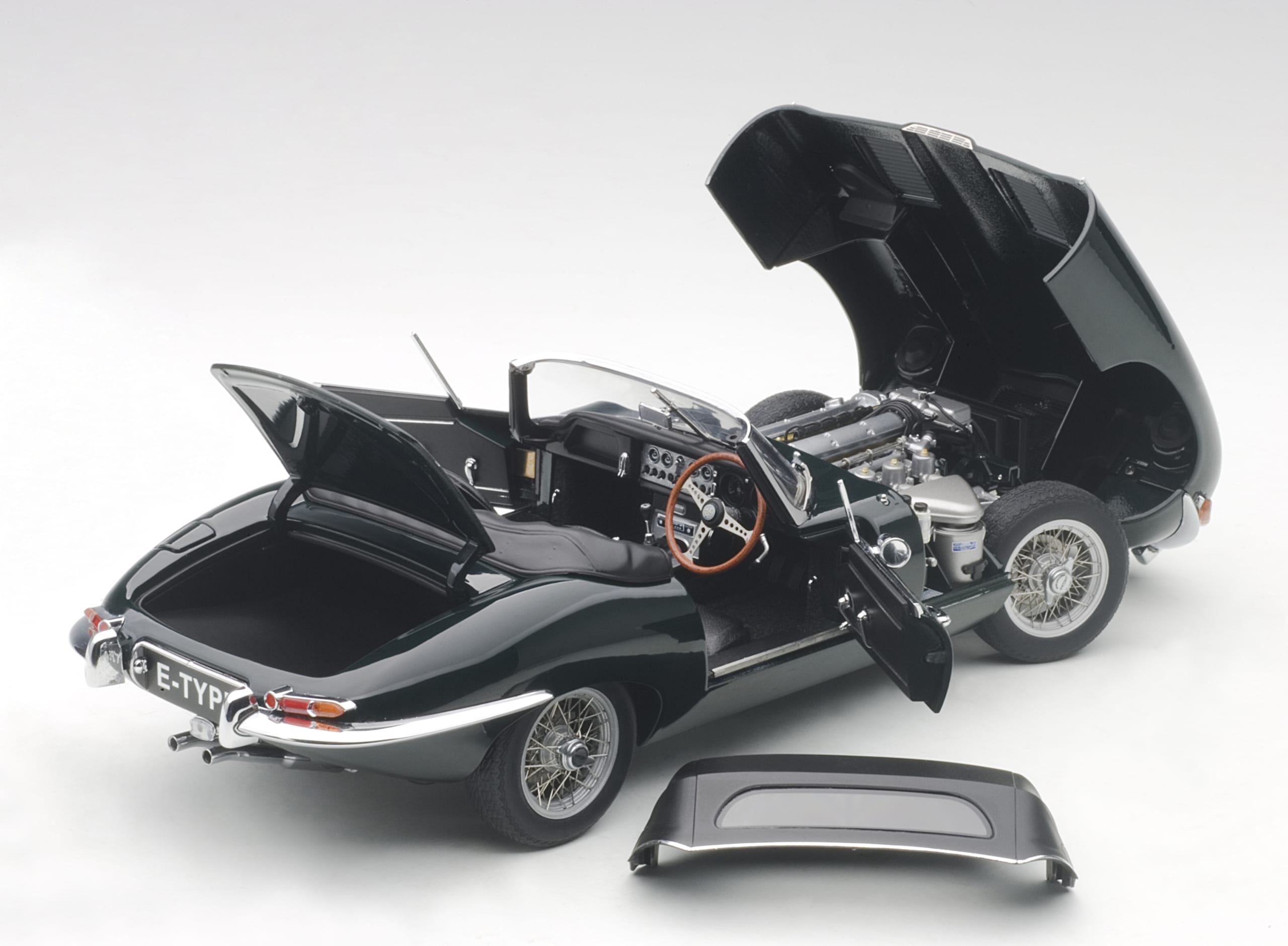 Jaguar E-Type Roadster Series I 3.8 1962 Green 1:18 AUTOart