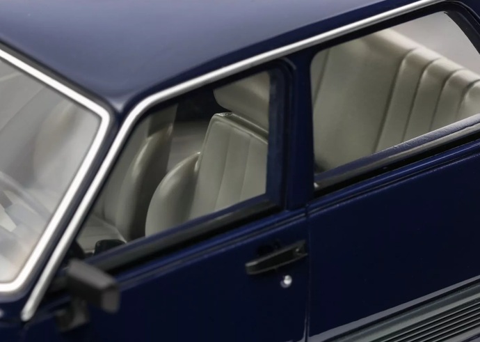 Renault 5 GTL 1984 bleu roi 1:18 OttOmobile