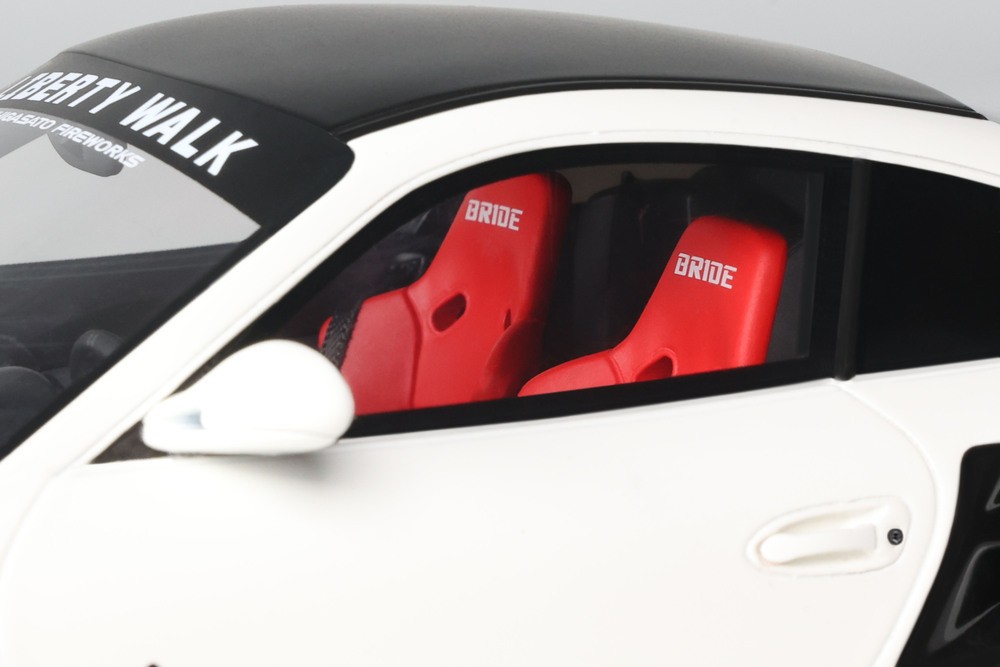 Porsche Tubro LB-Works 2024 white 1:18 GT Spirit