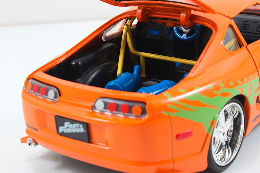 Brian's Toyota Supra 1995 Fast & Furious orange 1:24 Jada Toys