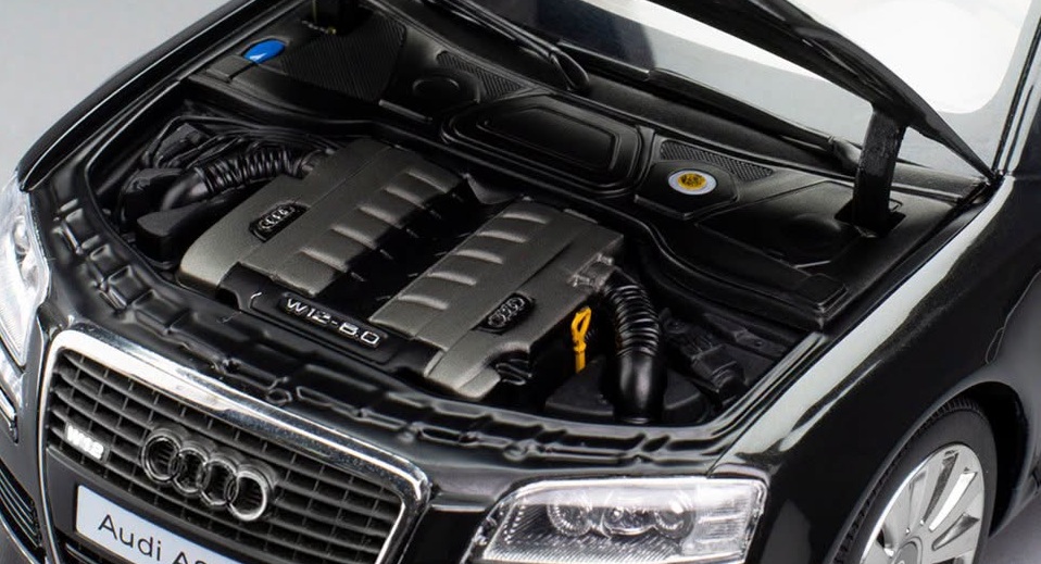 Audi A8 D3 6.0L W12 2008 black 1:18 Sun Star