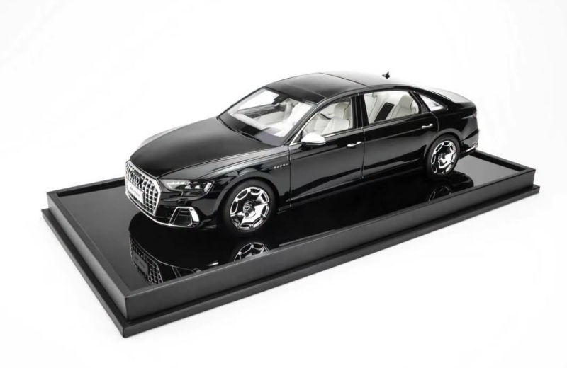 Audi A8 L Horch 2026 black 1:18 Motorhelix