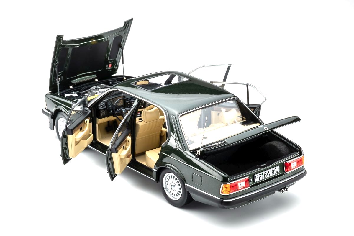 BMW 745i E23 1984 achat green metallic 1:18 Touring Modelcars