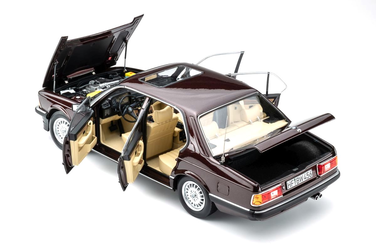 BMW 745i E23 1984 burgundy red metallic 1:18 Touring Modelcars