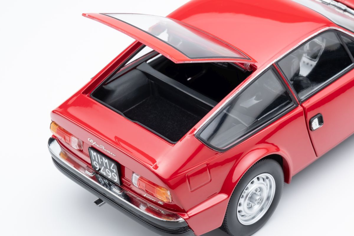Alfa Romeo Junior Zagato 1969 rosso zagato 1:18 Norev