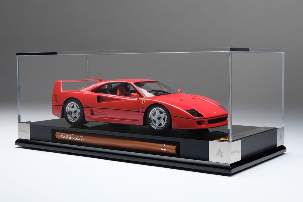 Ferrari F40 red 1:18 Amalgam